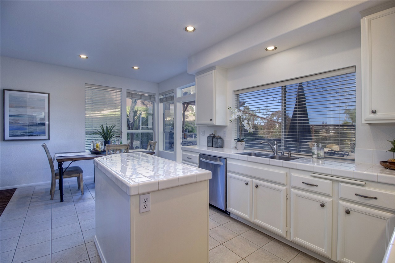 12215 Mannix Road San Diego, CA 92129 - Photo 10 of 25