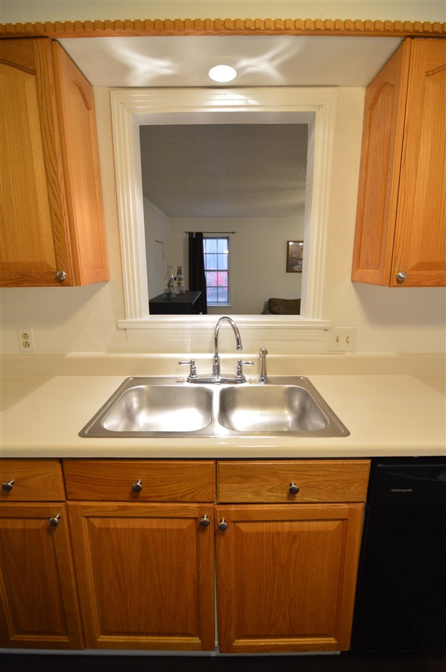 5110 Dovewood Road Memphis, TN 38134 - Photo 8 of 25 Gallery Image 8