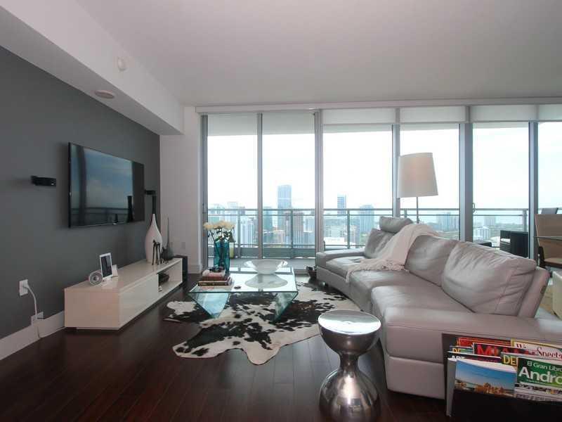 92 Southwest 3rd Street, Unit 5004 Miami, FL 33130 - Photo 3 of 21