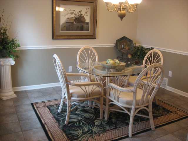 343 Wolf Run Road Collierville, TN 38017 - Photo 3 of 9 Entertain friends and family in uncrowded comfort in this spacious dining room with room for your china cabinet and buffet.
