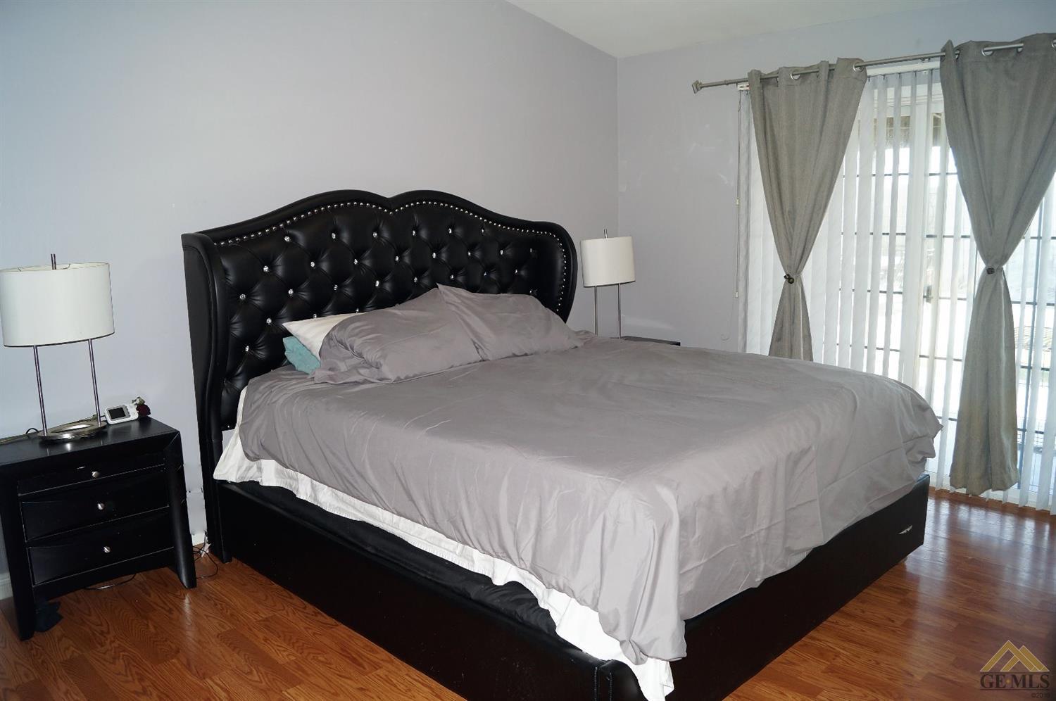 5407 Spring Flower Way Bakersfield, CA 93313 - Photo 14 of 21