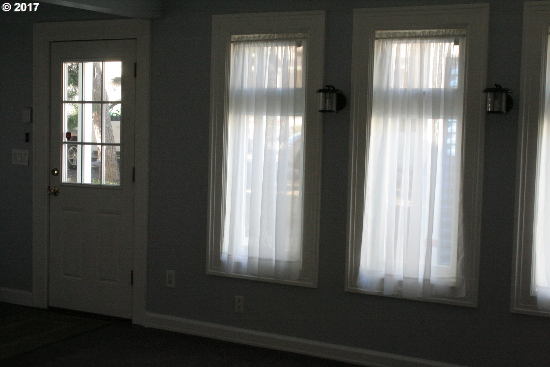 1054 Northeast Faloma Road Portland, OR 97211 - Photo 20 of 23 Gallery Image 20