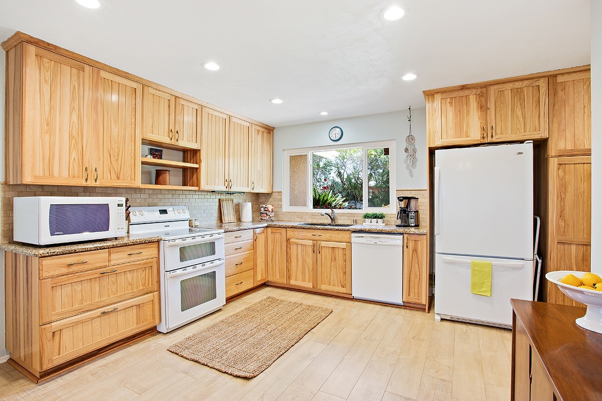 1460 Romance Road Escondido, CA 92029 - Photo 5 of 25 Gallery Image 5