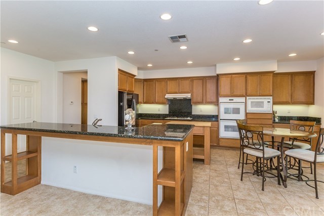 7350 Via Vista Drive Riverside, CA 92506 - Photo 19 of 43