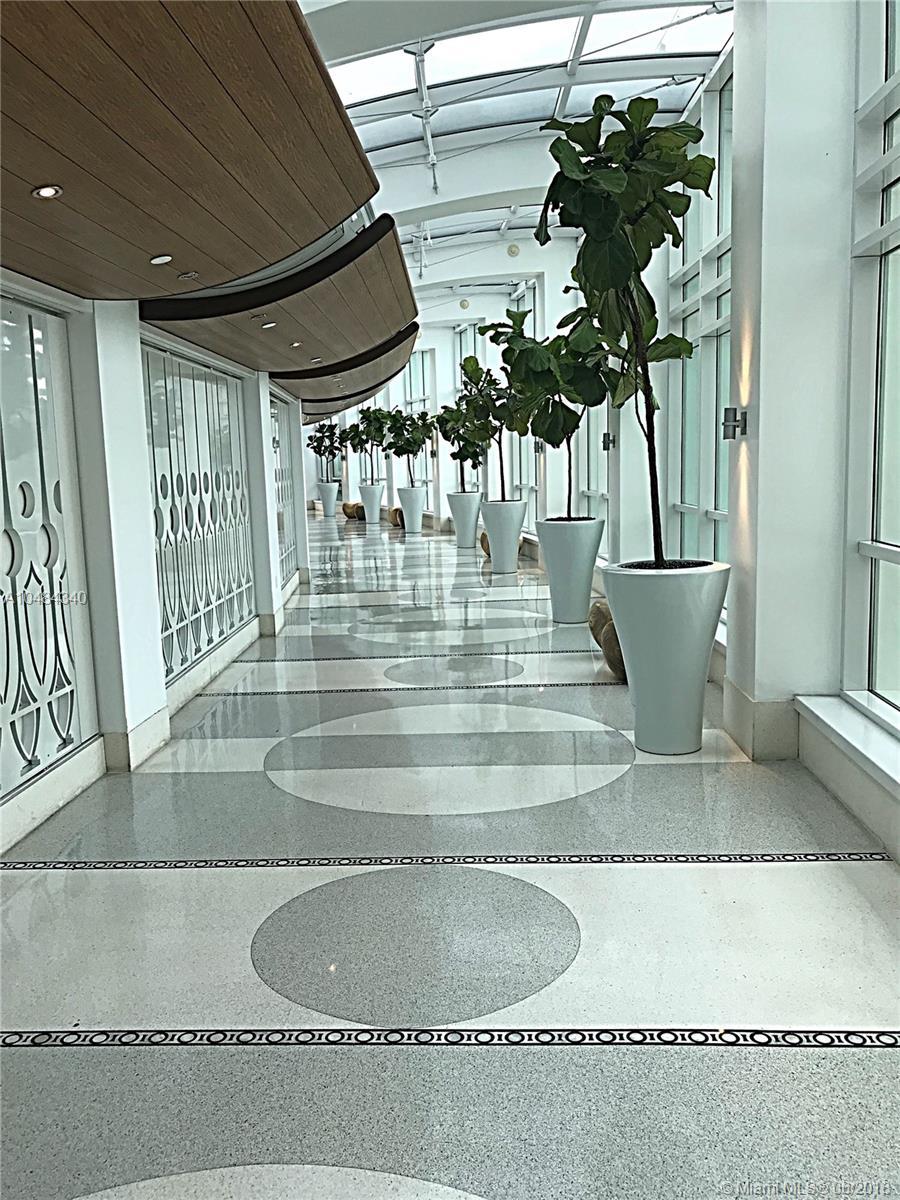 4401 Collins Avenue, Unit 2011 Miami Beach, FL 33140 - Photo 23 of 26