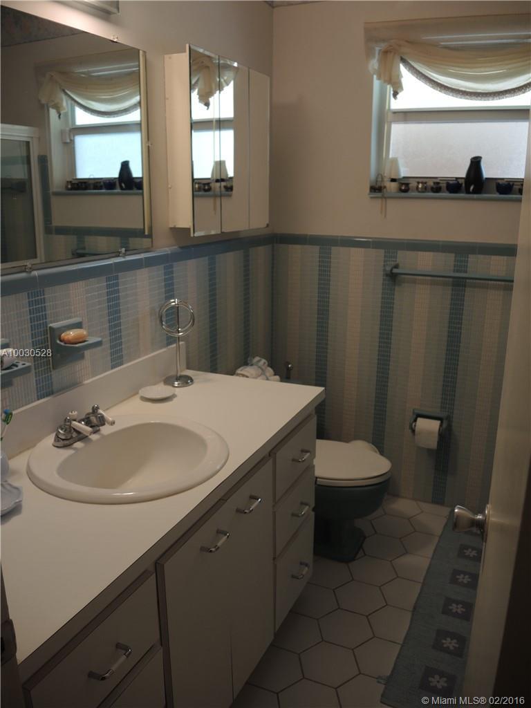416 Miller Road Coral Gables, FL 33146 - Photo 16 of 32 Gallery Image 16