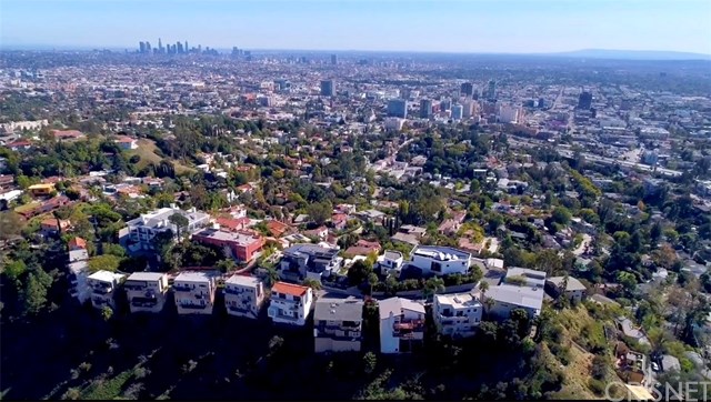 6407 La Punta Drive Los Angeles, CA 90068 - Photo 18 of 19