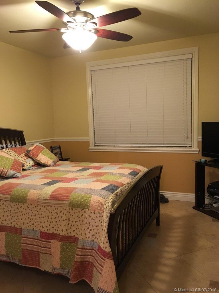 8070 North Nob Hill Road, Unit 104 Tamarac, FL 33321 - Photo 13 of 22