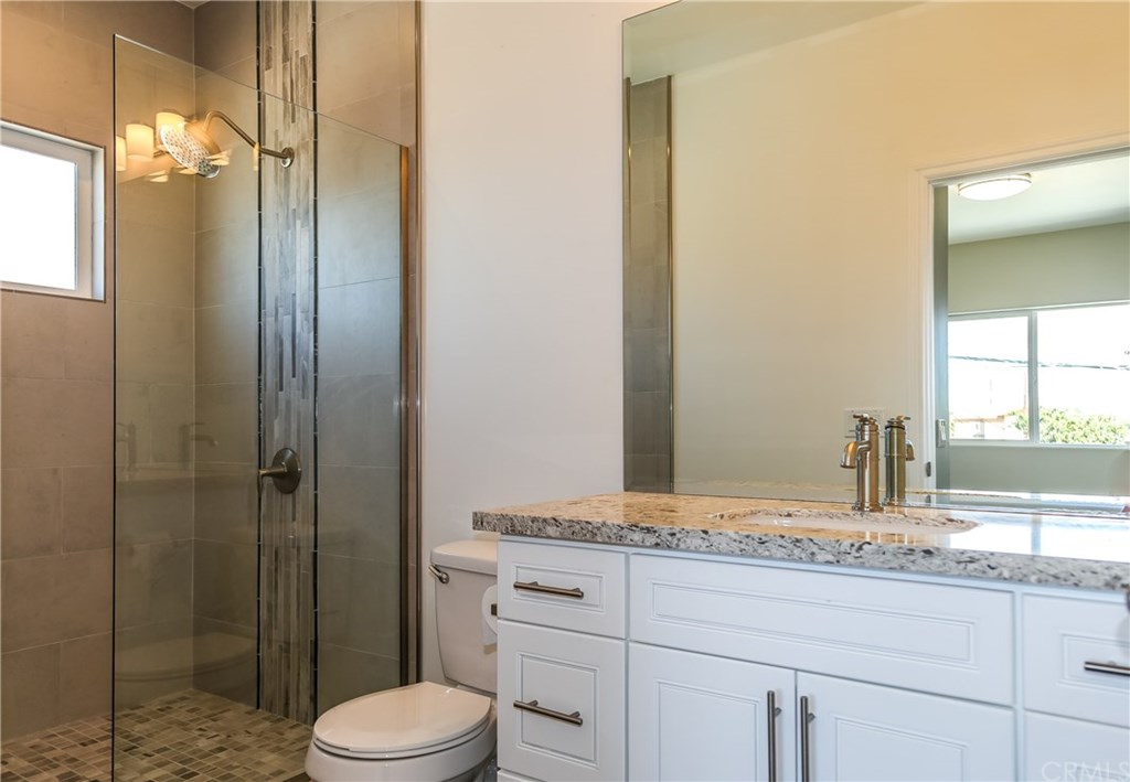 14221 Hammon Place Westminster, CA 92683 - Photo 28 of 52 3rd Bedroom - Private Bathroom.