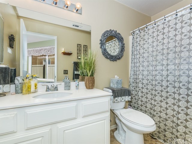 33219 Fox Road Temecula, CA 92592 - Photo 15 of 38