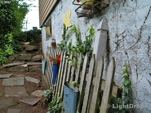 4730 Southwest Hamilton Street Portland, OR 97221 - Photo 11 of 16