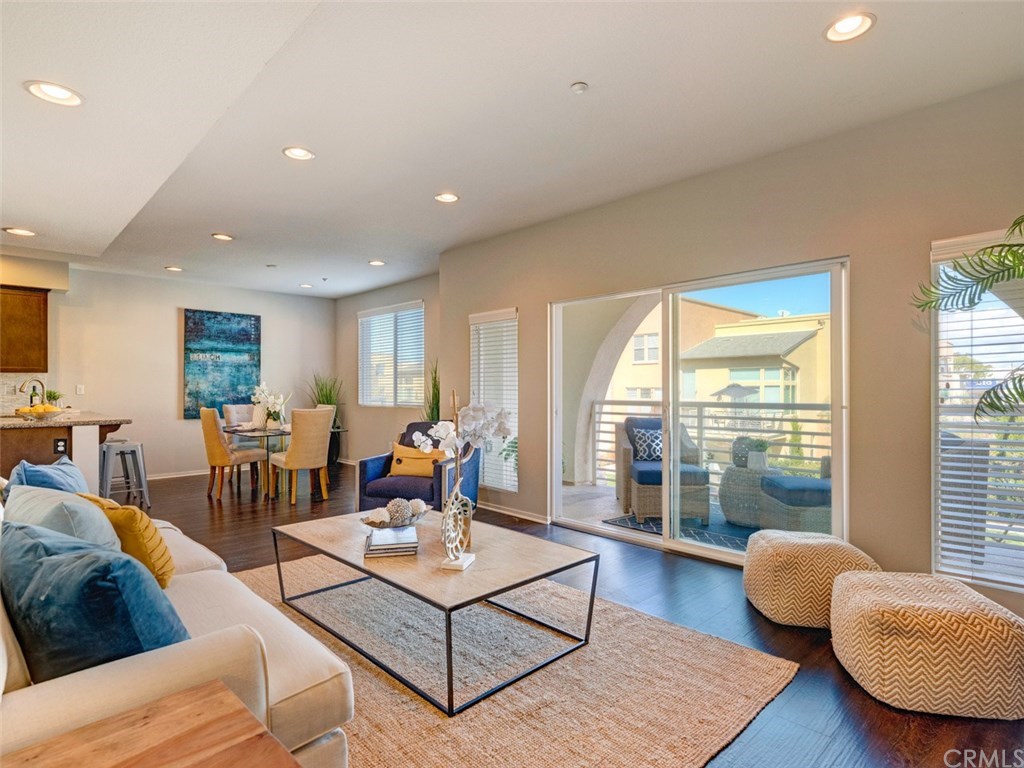 5450 Strand, Unit 202 Hawthorne, CA 90250 - Photo 3 of 28