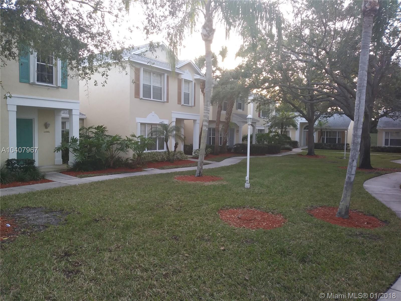 11021 Palm Ridge Lane, Unit 11021 Tamarac, FL 33321 - Photo 4 of 19