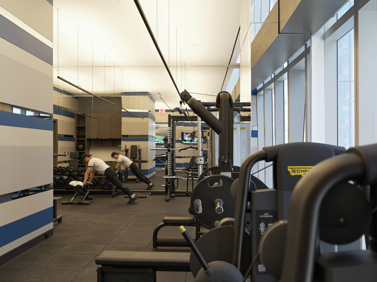 One Manhattan Square 252 South St, Manhattan, NY 10002 - Photo 14 of 29