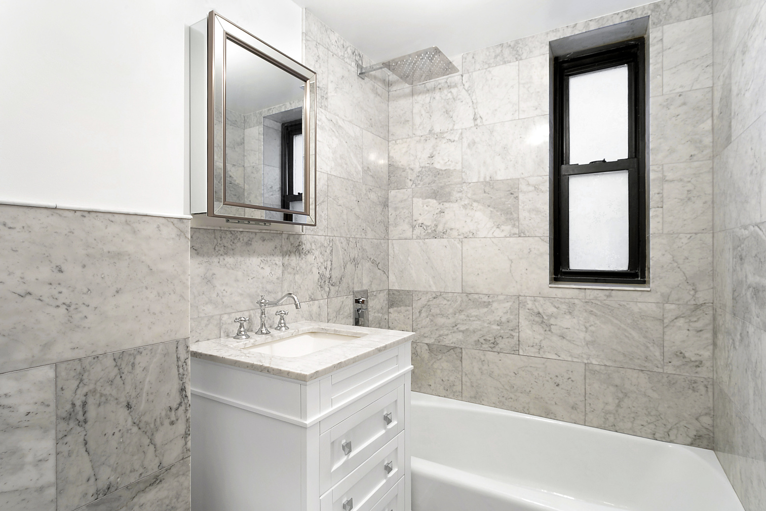 245 East 72nd Street, Unit 3E Manhattan, NY 10021 - Photo 5 of 9