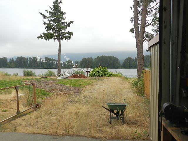 307 West Sunny Sands Road Cathlamet, WA 98612 - Photo 5 of 16 Gallery Image 5