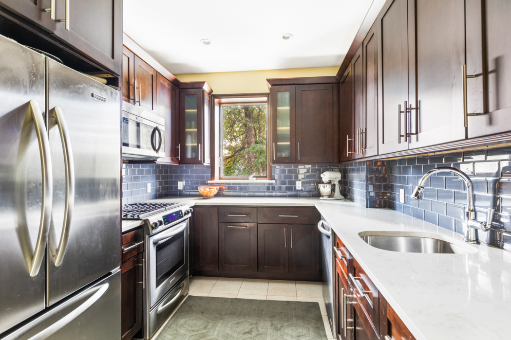 558 73rd Street Brooklyn, NY 11209 - Photo 5 of 20