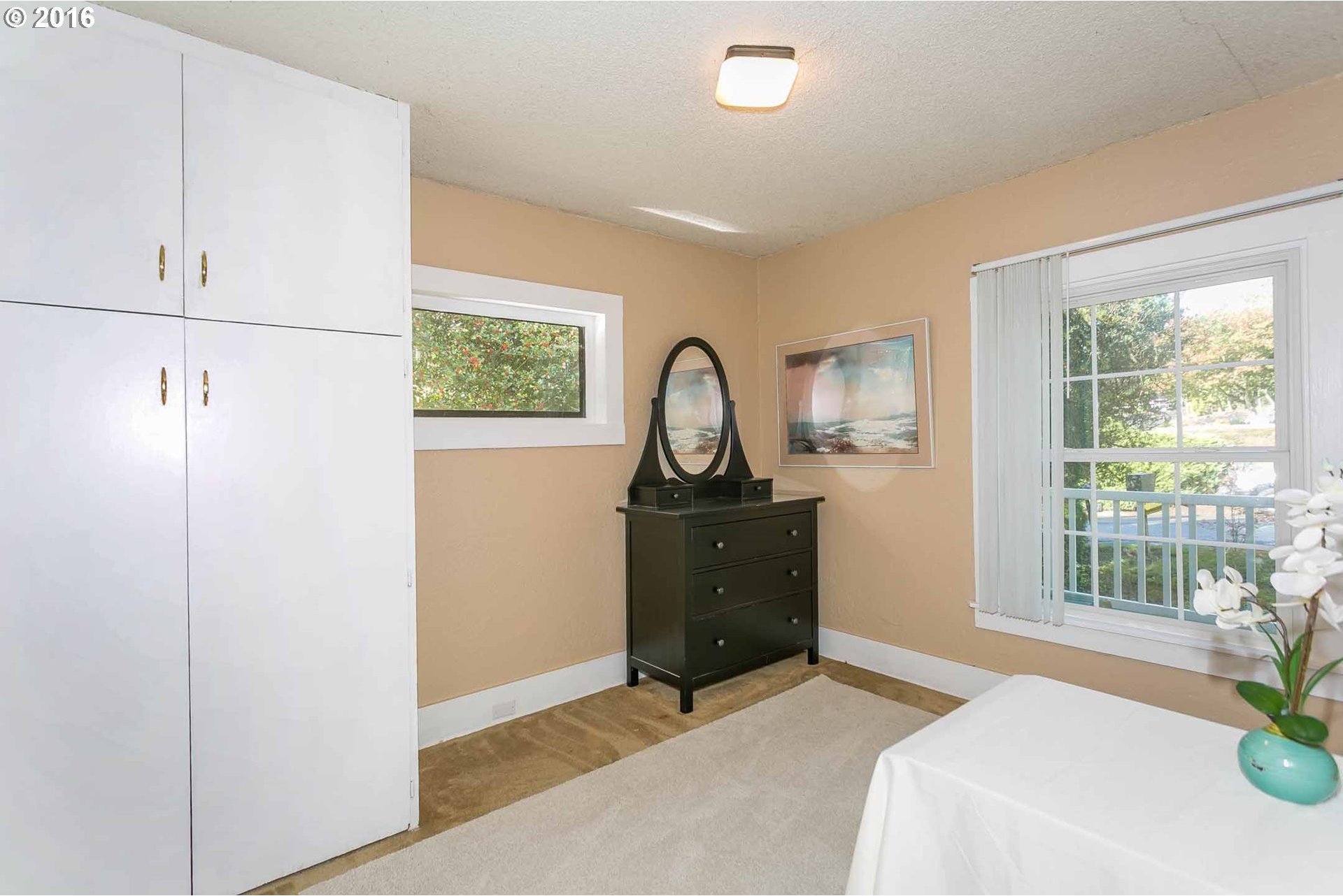 634 Southwest Alice Street Portland, OR 97219 - Photo 18 of 27 Gallery Image 18