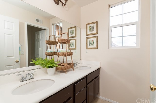 22 Tisbury Way Ladera Ranch, CA 92694 - Photo 24 of 32