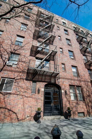 67 Morton Street, Unit 6G Manhattan, NY 10014 - Photo 9 of 11