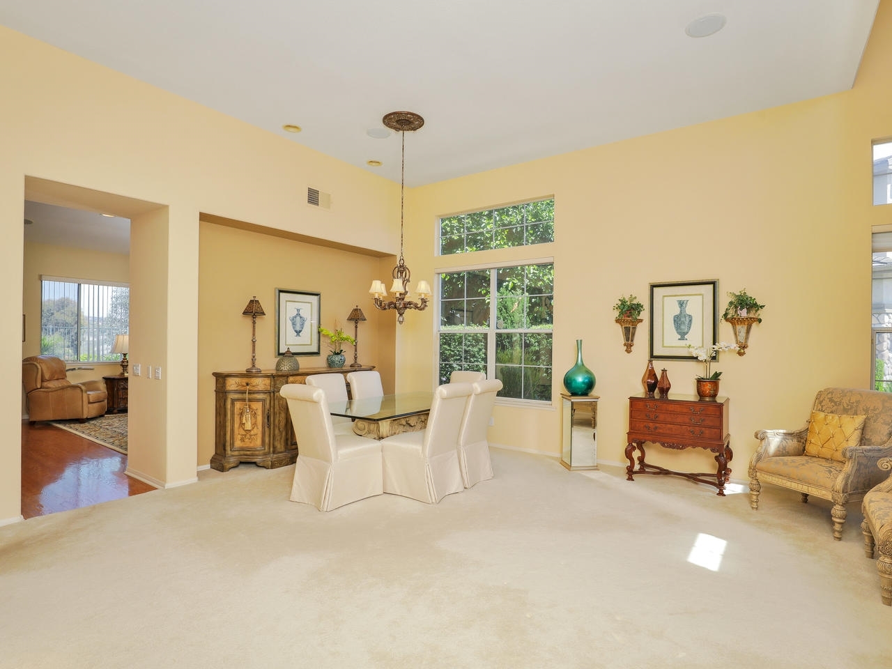 3472 Corte Clarita Carlsbad, CA 92009 - Photo 6 of 24