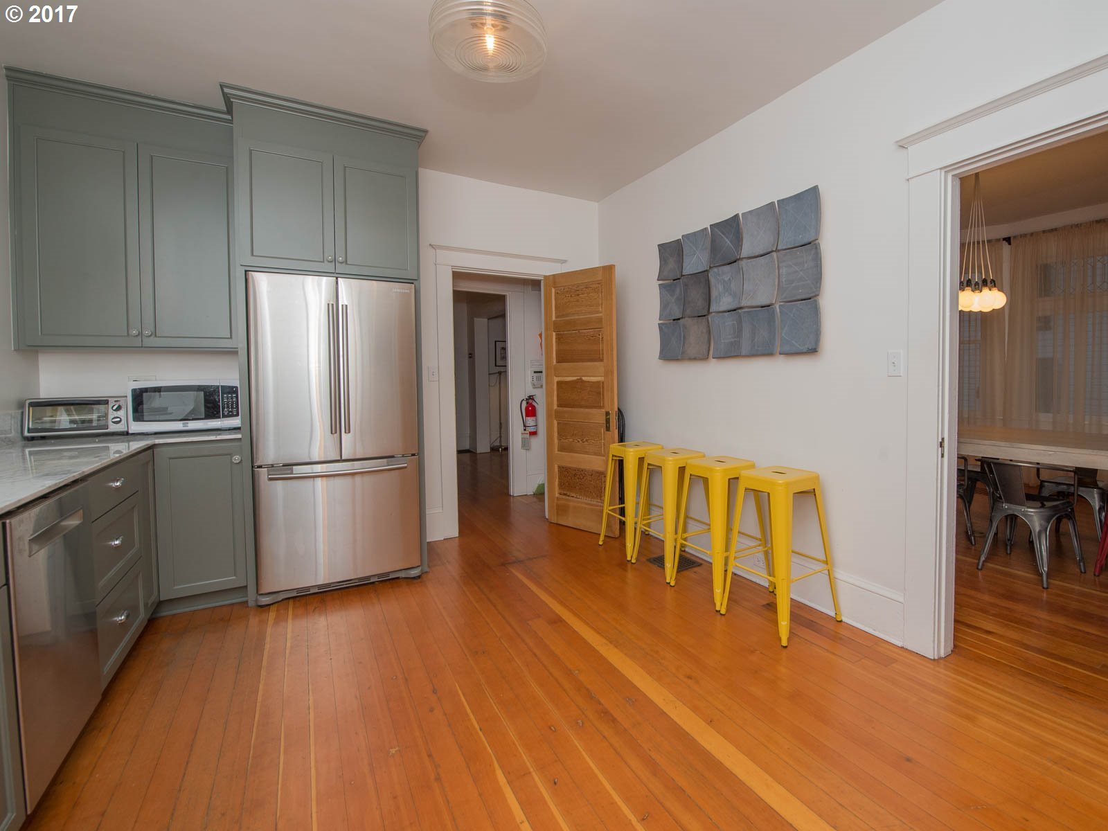 2923 Northeast Broadway Street Portland, OR 97232 - Photo 15 of 31