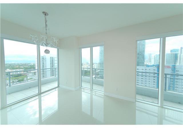 60 Southwest 13th Street, Unit 1421 Miami, FL 33130 - Photo 5 of 23