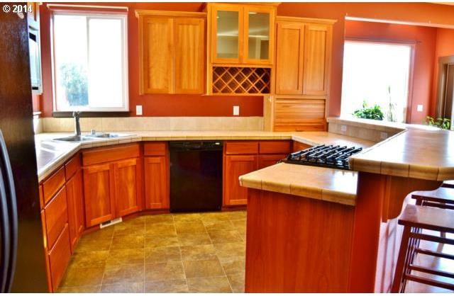 361 Sprinkle Road Washougal, WA 98671 - Photo 4 of 16