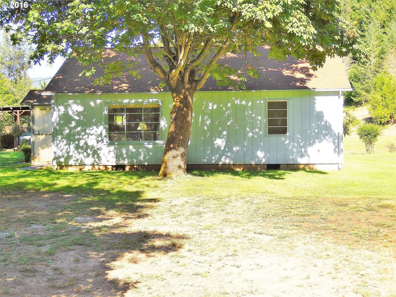 3297 North Myrtle Road Myrtle Creek, OR 97457 - Photo 2 of 32