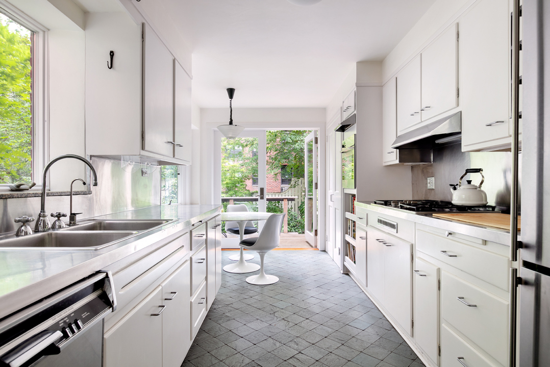 39 Charlton St Manhattan, NY 10014 - Photo 13 of 19