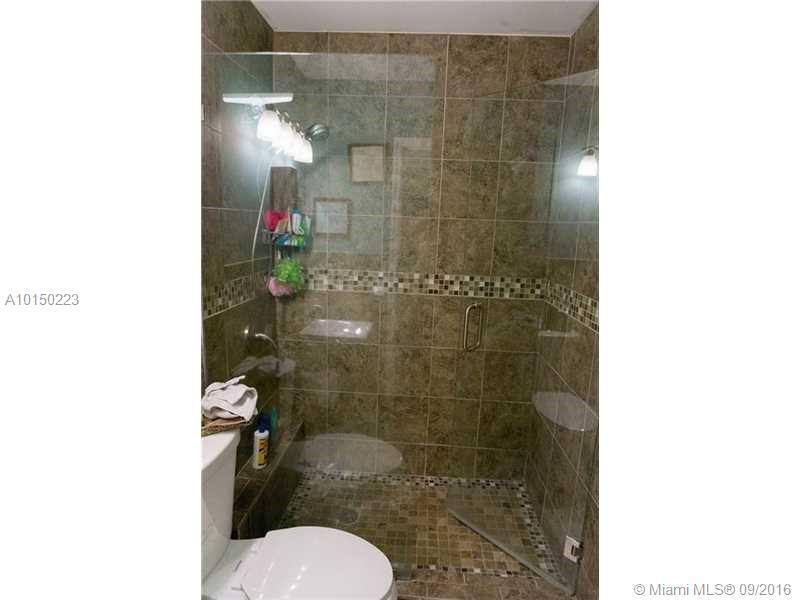 14218 Southwest 121st Place, Unit 5 Miami, FL 33186 - Photo 16 of 27