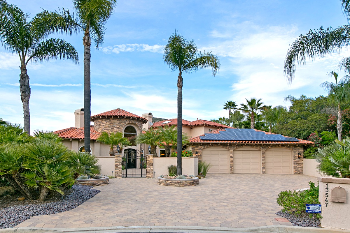 13547 Highlands Ranch Road Poway, CA 92064 - Photo 1 of 25