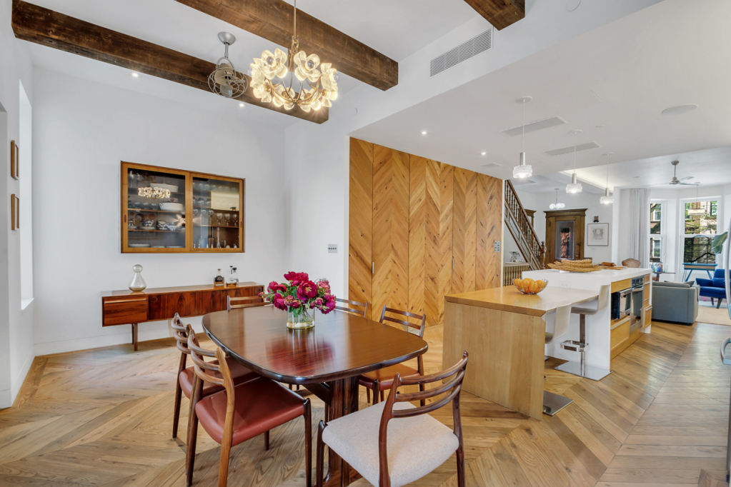 154 Underhill Avenue Brooklyn, NY 11238 - Photo 9 of 30