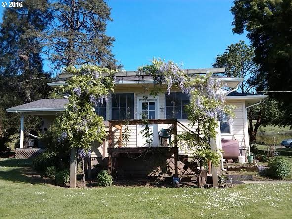 1469 Fort McKay Road Oakland, OR 97462 - Photo 2 of 29 Gallery Image 2