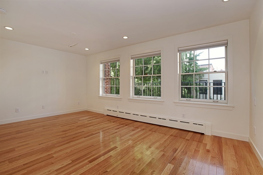 431 West 44th Street, Unit 3 Manhattan, NY 10036 - Photo 6 of 7