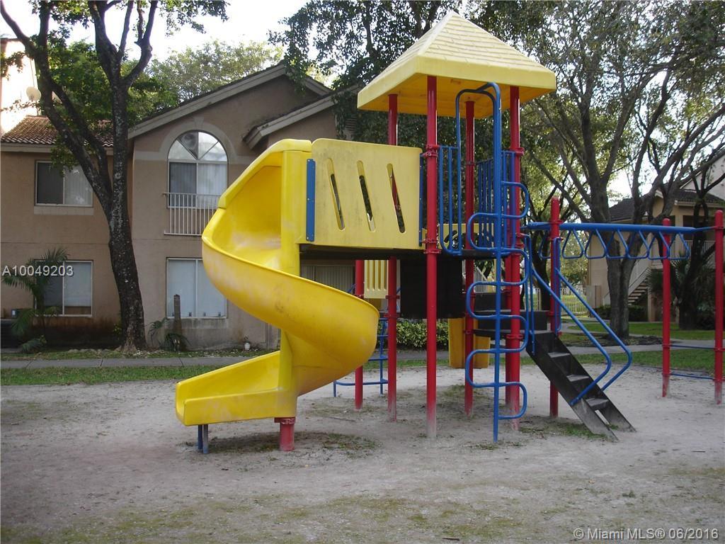 15551 Southwest 104th Terrace, Unit 825 Miami, FL 33196 - Photo 3 of 11