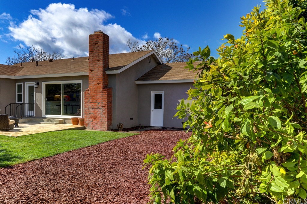 2444 Fordham Drive Costa Mesa, CA 92626 - Photo 37 of 50