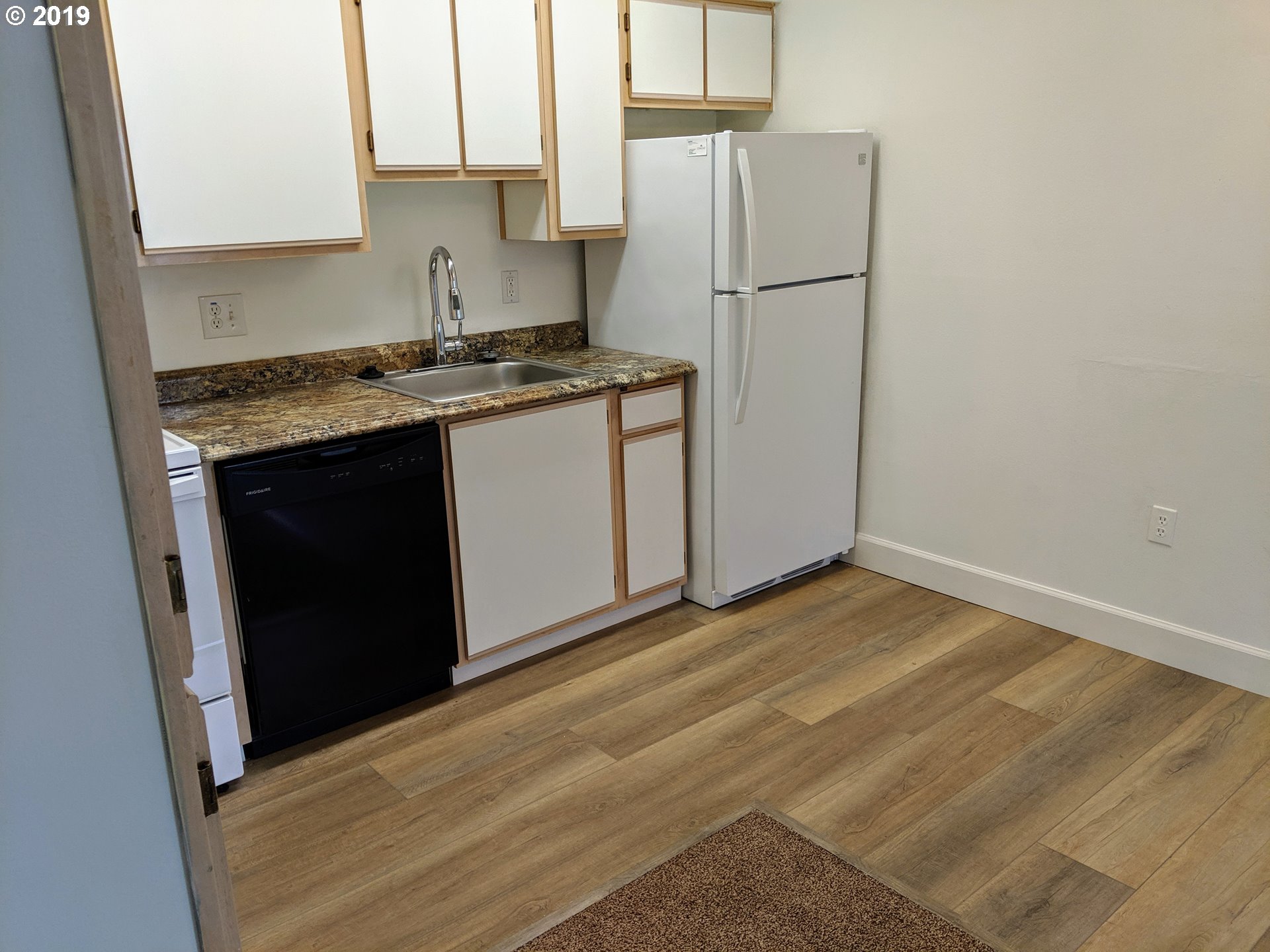 10345 Northeast Clackamas Street, Unit 22 Portland, OR 97220 - Photo 11 of 13