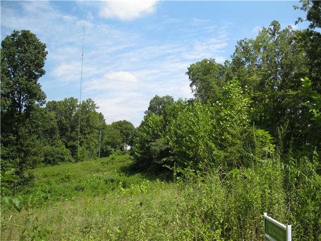 2125 Sanders Road Clarksville, TN 37043 - Photo 7 of 13 Gallery Image 7
