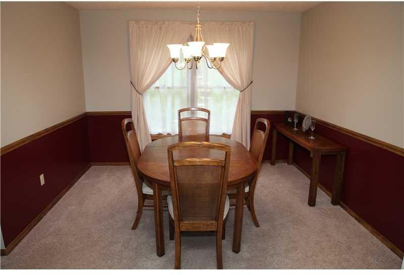 609 Victory Road Pittsburgh, PA 15237 - Photo 8 of 16 Gallery Image 8