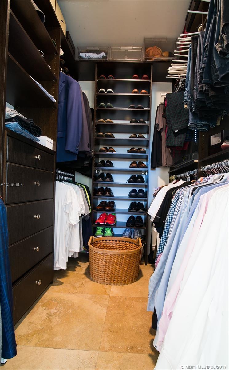 5571 Southwest 70th Place South Miami, FL 33155 - Photo 22 of 35