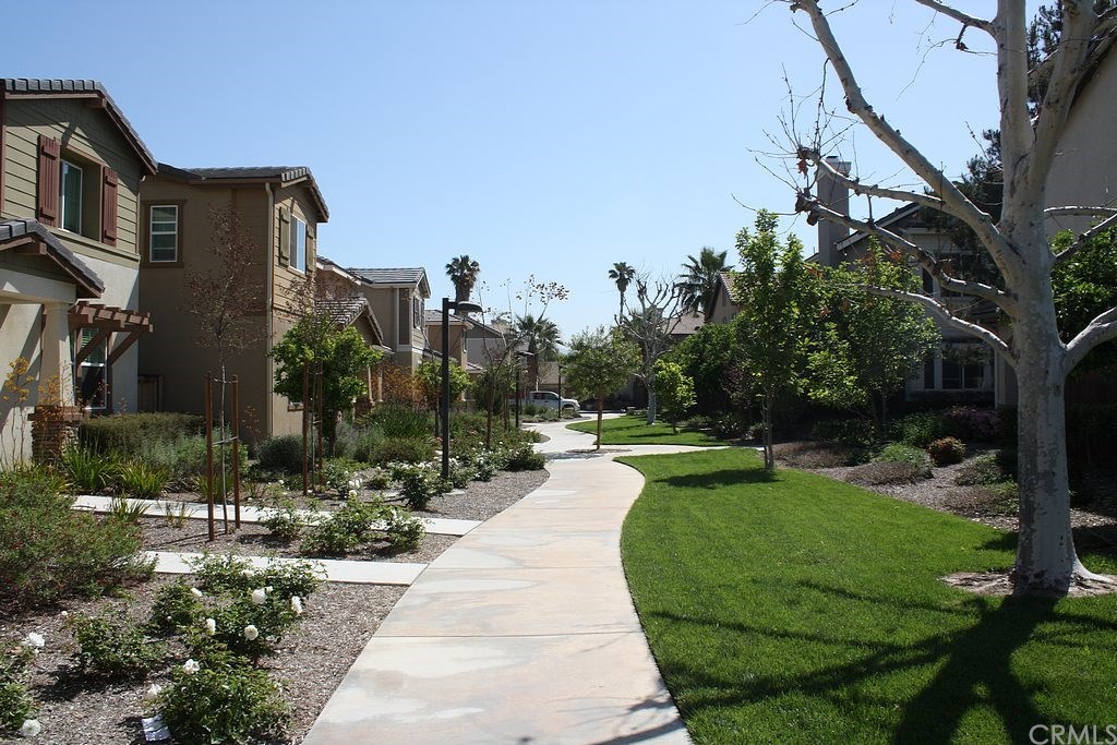 4980 Arborwood Lane Riverside, CA 92504 - Photo 2 of 33