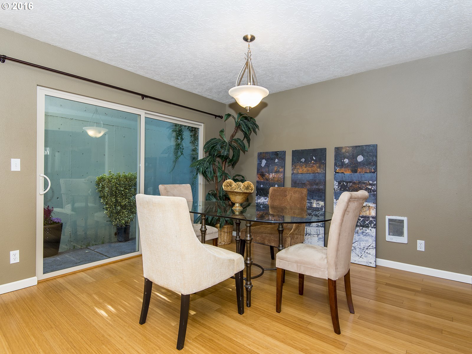 3620 Southwest Multnomah Boulevard Portland, OR 97219 - Photo 8 of 32 Gallery Image 8