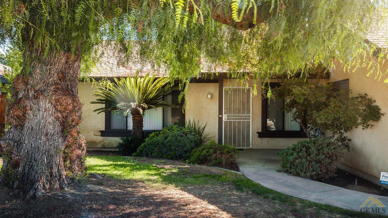 321 Pearson Avenue Bakersfield, CA 93308 - Photo 4 of 29