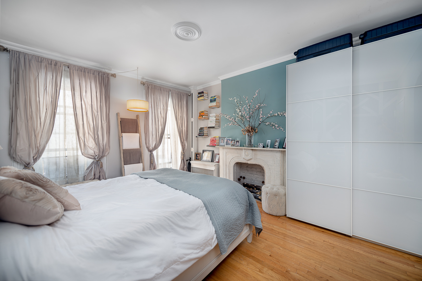 436 East 66th Street, Unit 3E Manhattan, NY 10065 - Photo 6 of 10