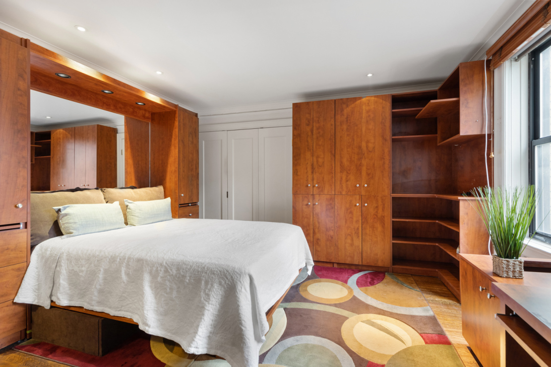 319 West 18th Street, Unit 5C Manhattan, NY 10011 - Photo 4 of 12