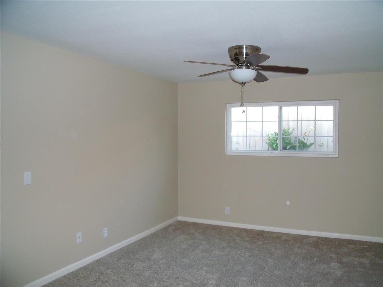 190 Monroe Street Oceanside, CA 92057 - Photo 9 of 15