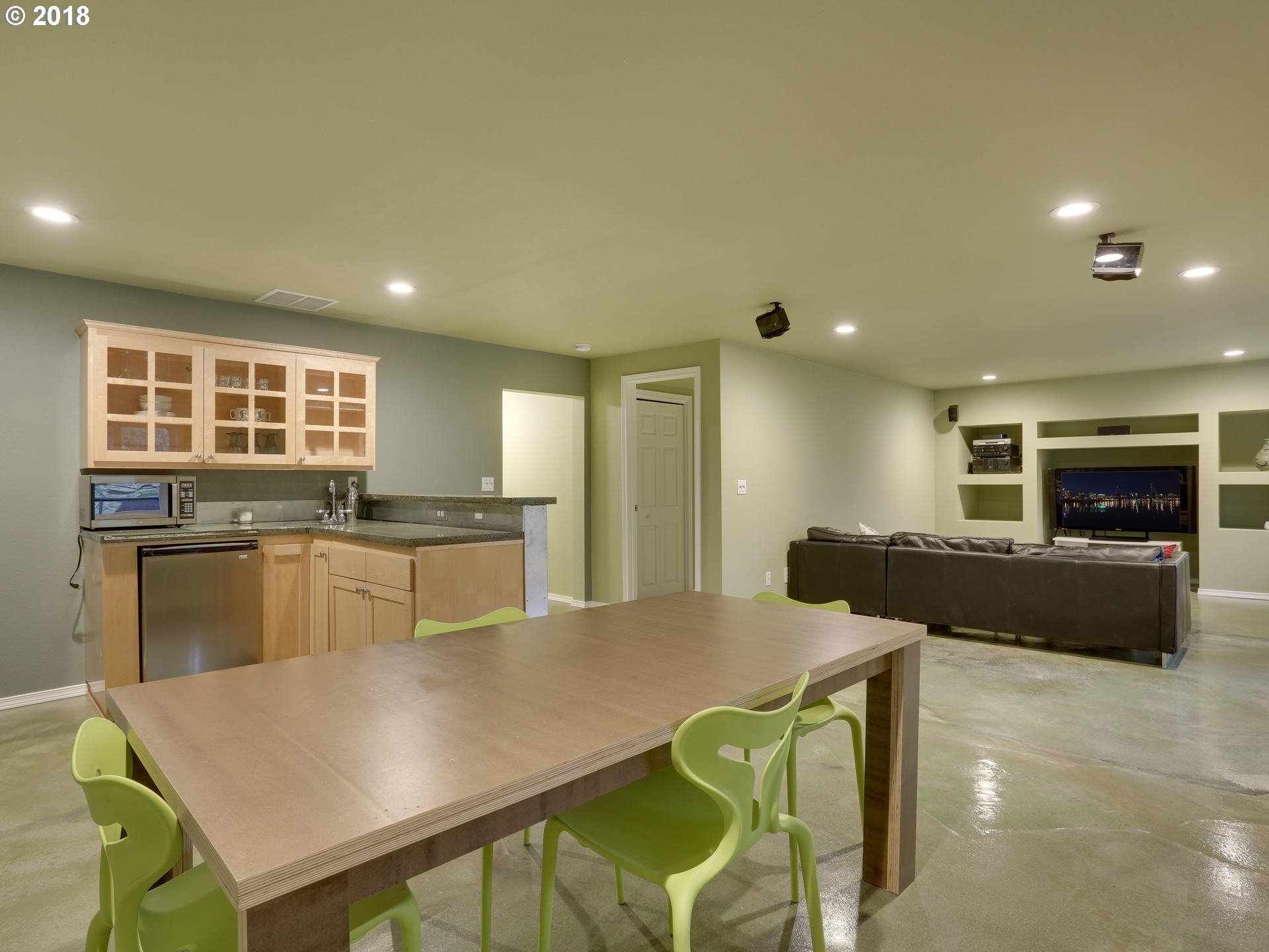 2416 Northwest Mill Pond Road Portland, OR 97229 - Photo 31 of 32 Gallery Image 31