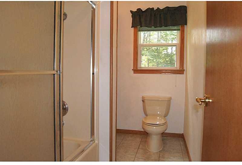 682 Engle Road Ohioville, PA 15052 - Photo 9 of 25 Gallery Image 9