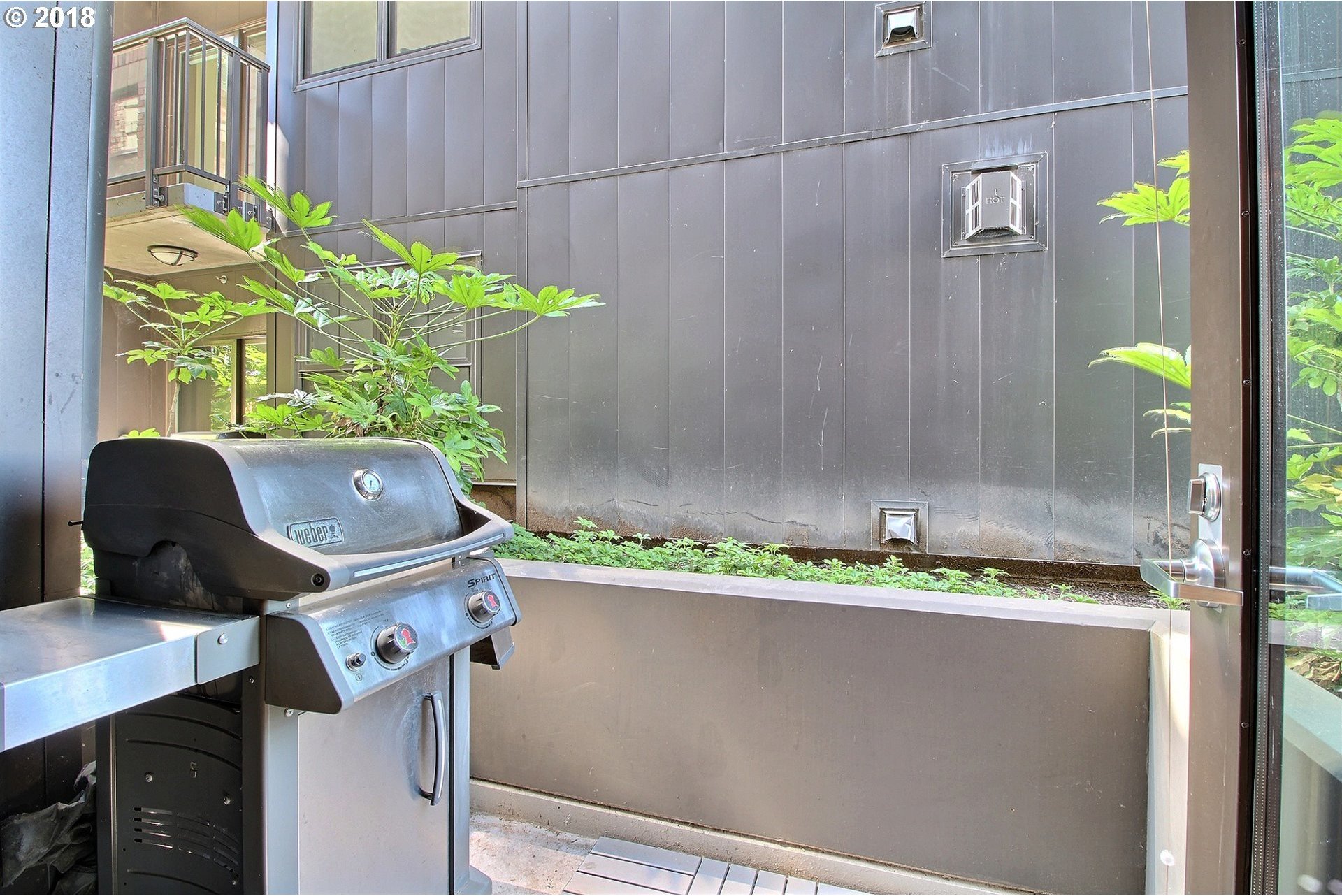 2442 Northwest Westover Road, Unit 101 Portland, OR 97210 - Photo 11 of 32 Gallery Image 11
